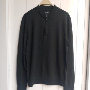 Club Monaco Men's Quarter Zip Sweater NWT